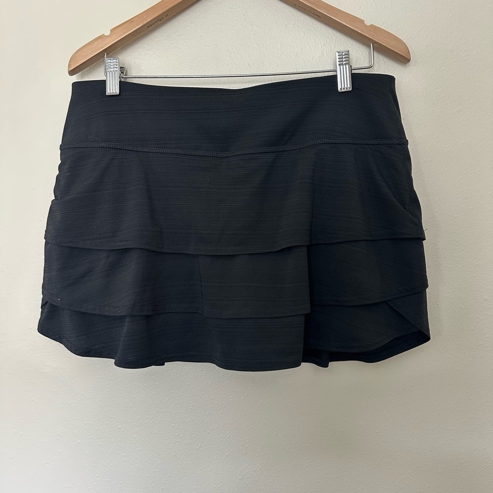 ATHLETA Preppy Athletic Size Large Tiered Swagger Black Drawstring Tennis Skort - Picture 2 of 10